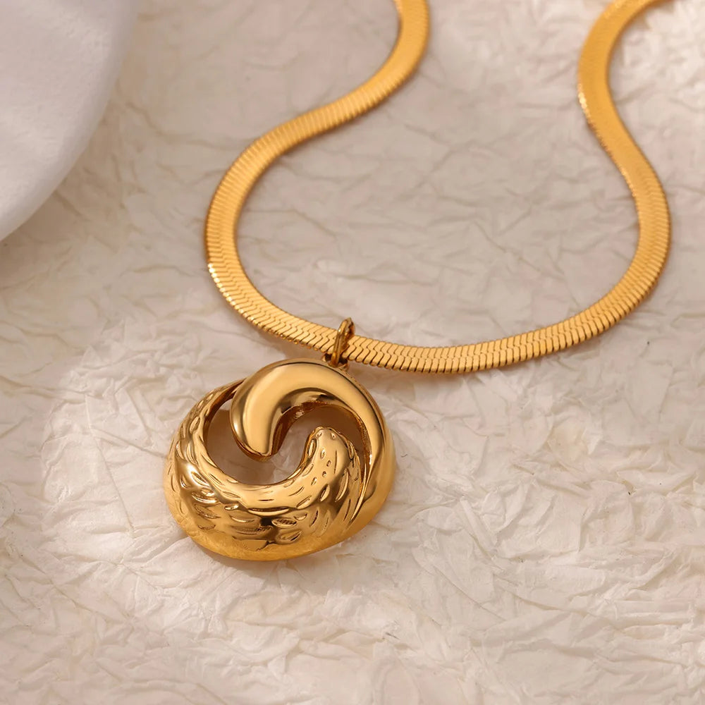 Stainless Steel Hollow Round Necklaces For Women Gold Color Geometric Pendant Necklace Wedding Christmas Jewelry Gift