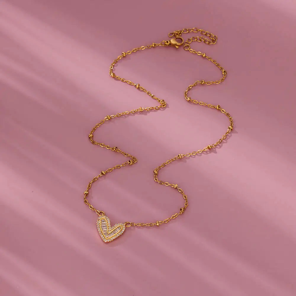 Stainless Steel White Zircon Heart Pendant Necklaces for Women Gold Color Wedding Zircon Choker Necklace Jewelry Accessories BFF